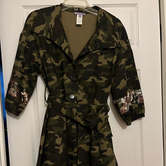 Jacket - Picture 2 of 2